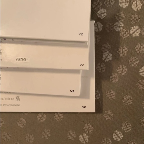 Morphe x Jaclyn hill Vault! - Picture 7 of 8